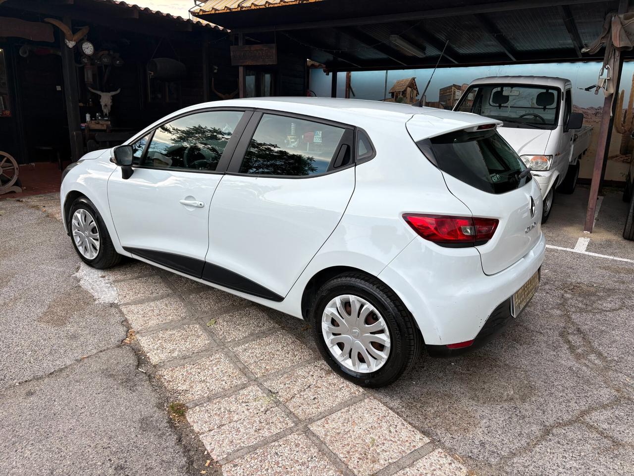 Renault Clio 1.2 75CV 5 porte Costume National