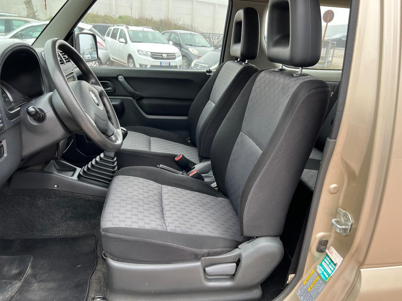 Suzuki Jimny 1.3i 16V cat 4WD JLX