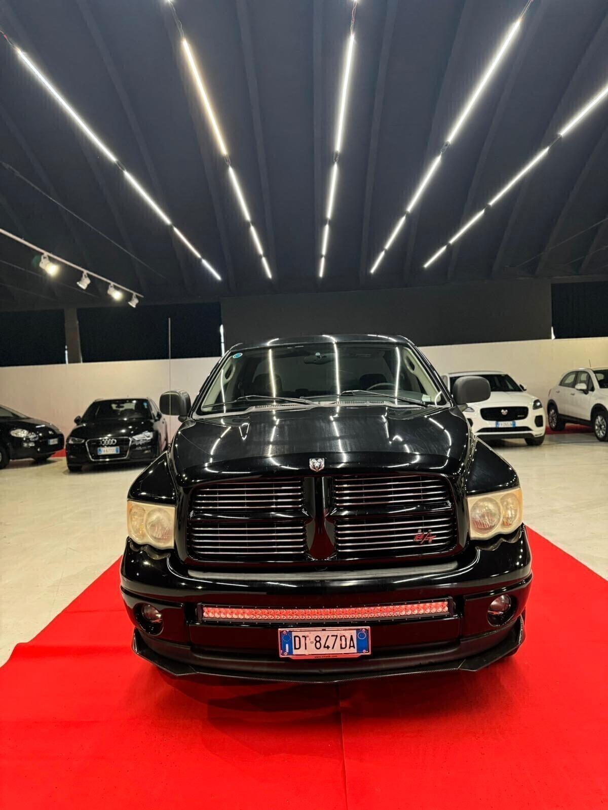 DODGE RAM AUTOCARRO V8