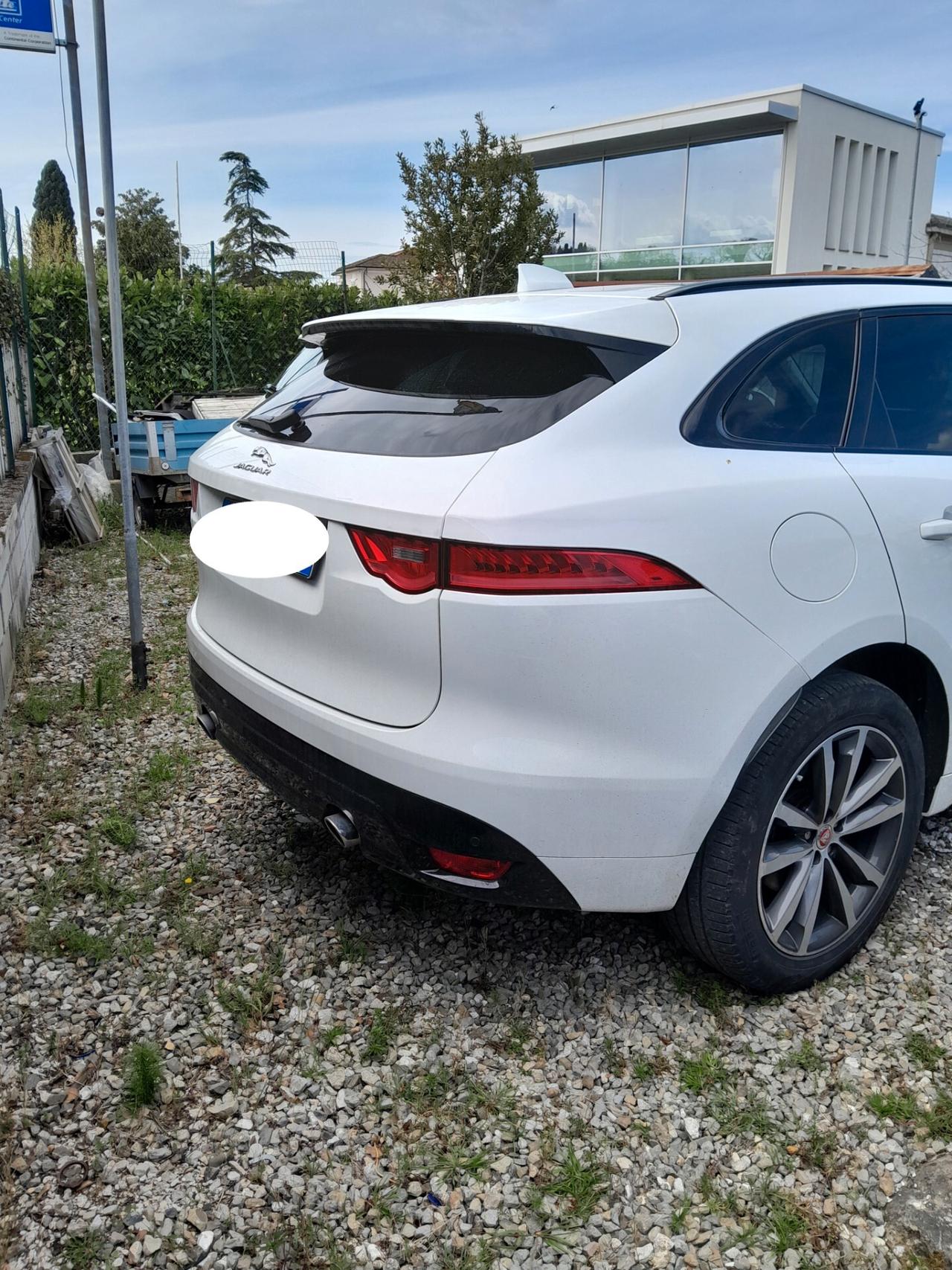 Jaguar F-Pace 2.0 D 240 CV AWD aut. Pure