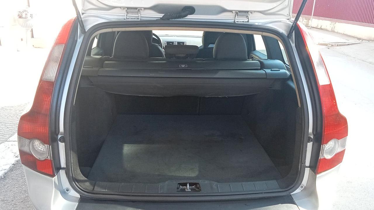 Volvo V50 2.0 D cat Summum