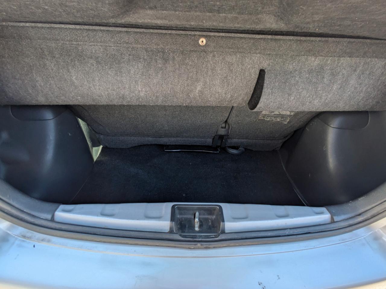 TOYOTA YARIS 1.0 BENZINA 65cv