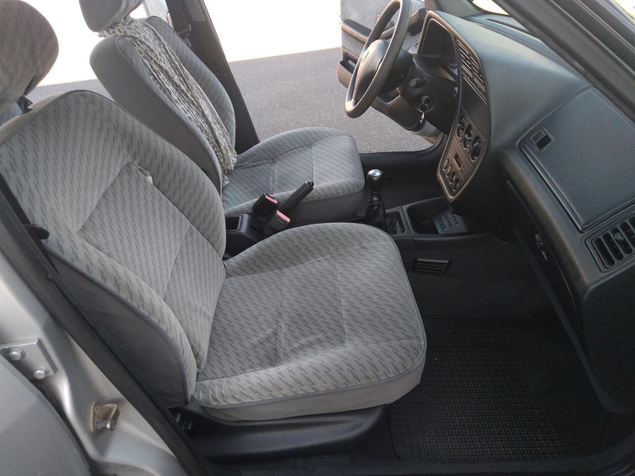 Peugeot 306 1.6i 88cv cat 5 porte XT x neopatentati