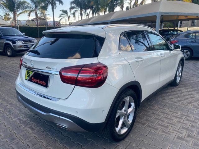 MERCEDES-BENZ GLA 200 d Automatic 4Matic Sport
