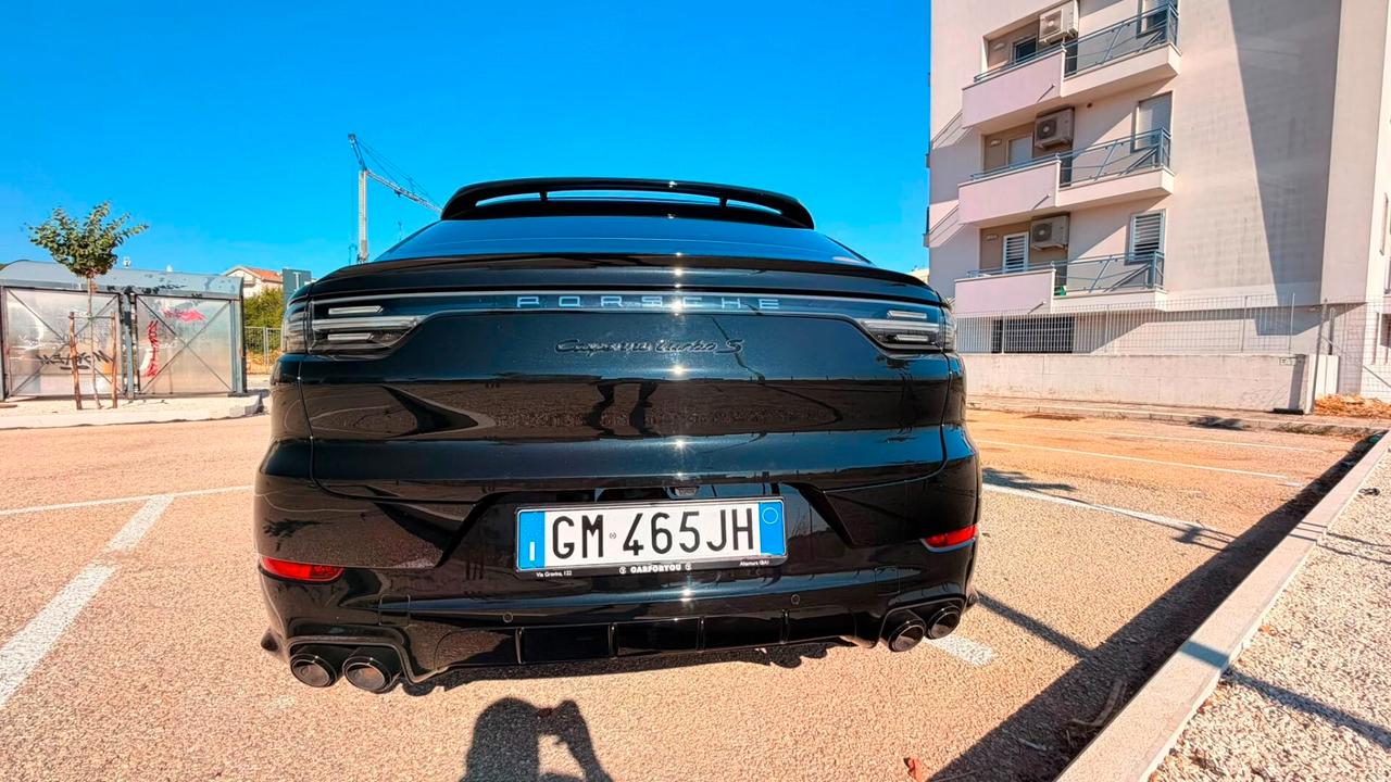 Porsche Cayenne Coupe 2022 4.0 Turbo S e-hybrid 5p.ti tiptronic 680cv