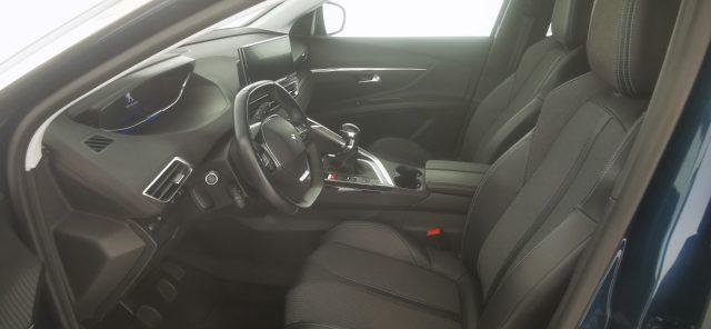 PEUGEOT 5008 BlueHDi 130 S&S Allure