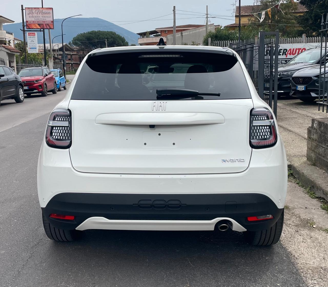 FIAT 600 1.2 Hybrid 110CV DCT LA PRIMA