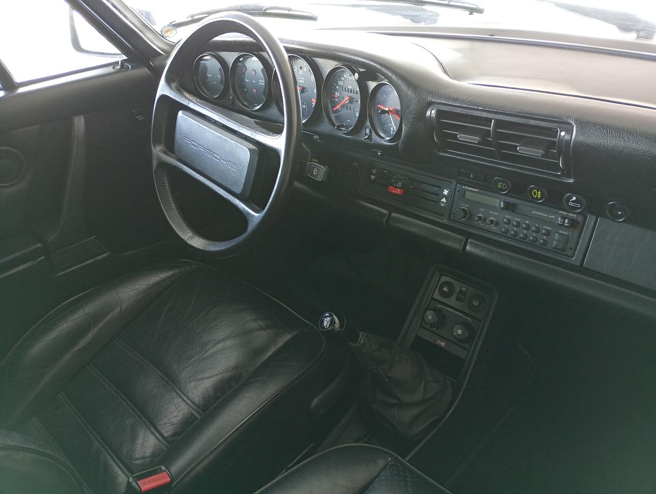 Porsche 911 930 3.3 TURBO