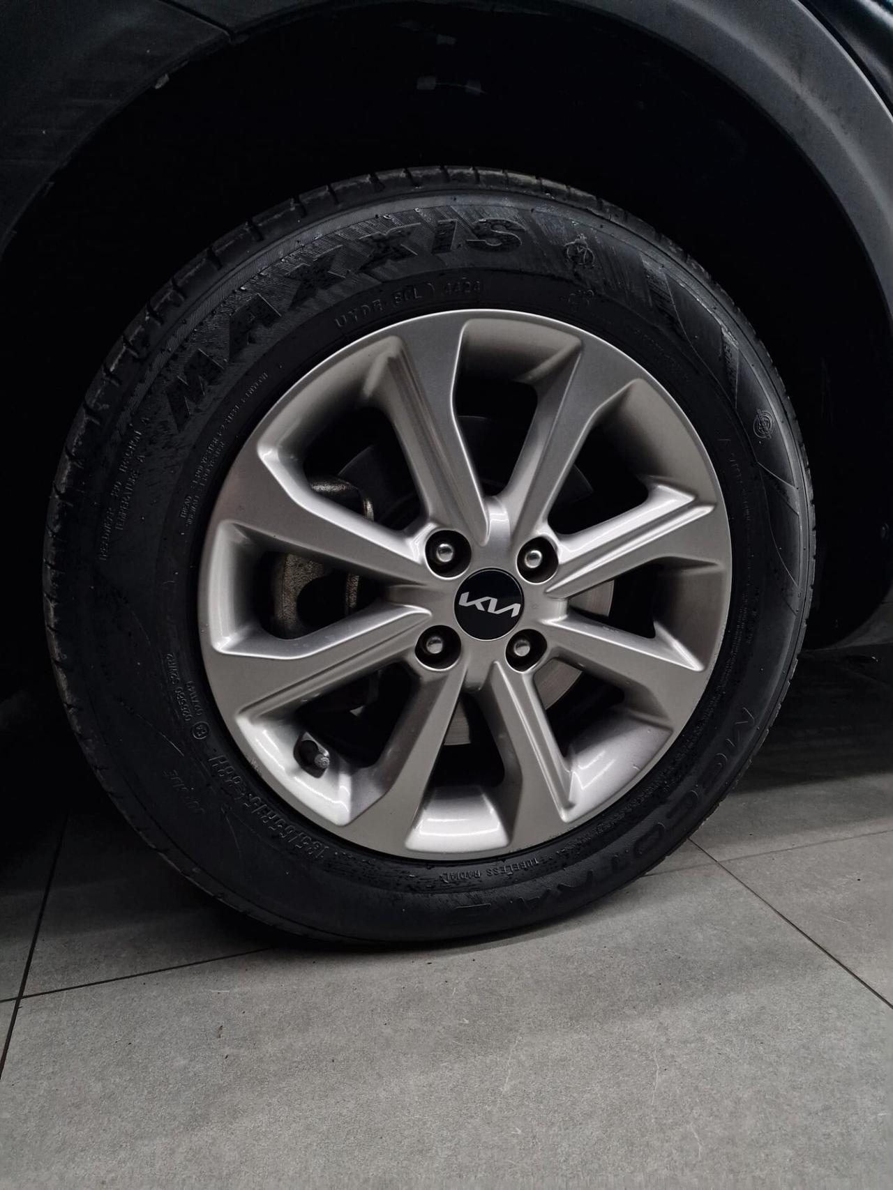 Kia Stonic 1.0 T-GDi 100 CV MHEV MT Urban Special Edition