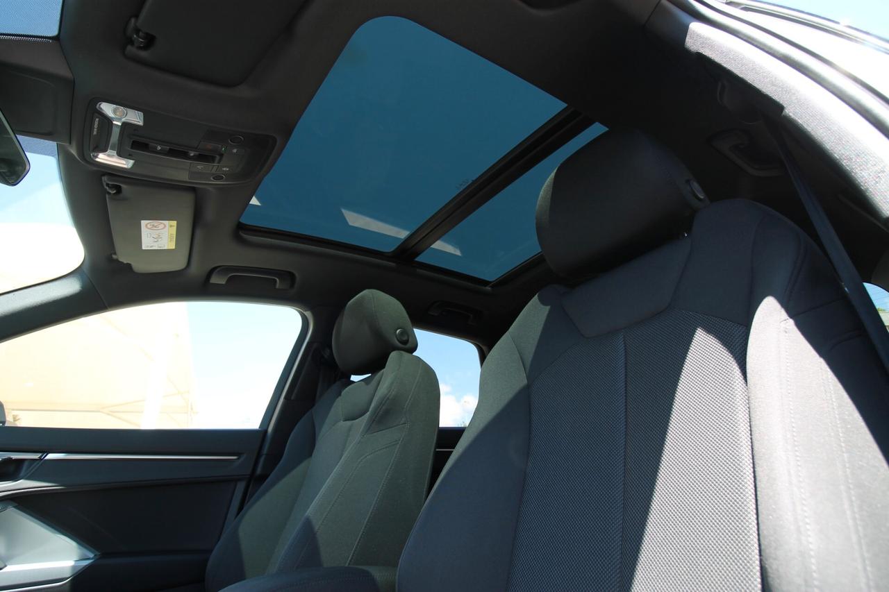 Audi Q3 35 TDI S tronic line edition|2021