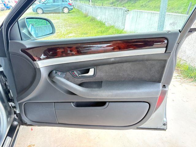 AUDI A8 3.0 V6 TDI TRAZIONE INTEGRALE POCHI CHILOMETRI