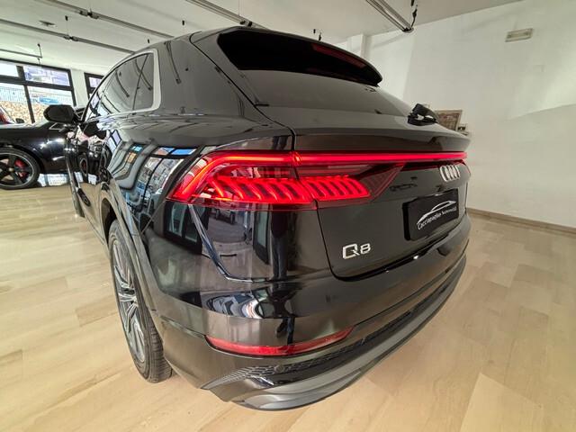 Audi Q8 45 3.0 tdi mhev Quattro Tiptronic S-Line