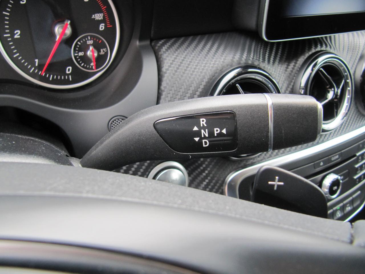Mercedes-benz GLA 200 d Automatic Business Extra