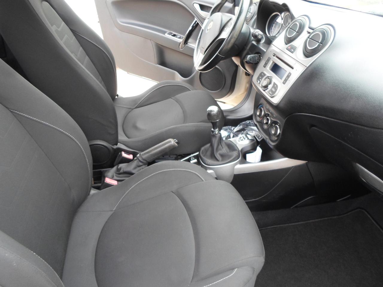 Alfa Romeo MiTo 1.4 T 120 CV GPL Distinctive Sport Pack
