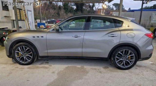 MASERATI Levante Levante 3.0 V6 250cv auto my19 - FY942KJ