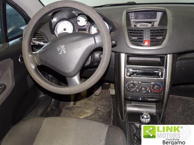 PEUGEOT 207 1.6 VTi 120CV CC aut. Féline -NEOPATENTATI