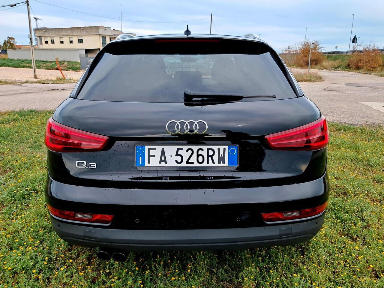 Audi Q3 2.0 TDI 120 CV Business