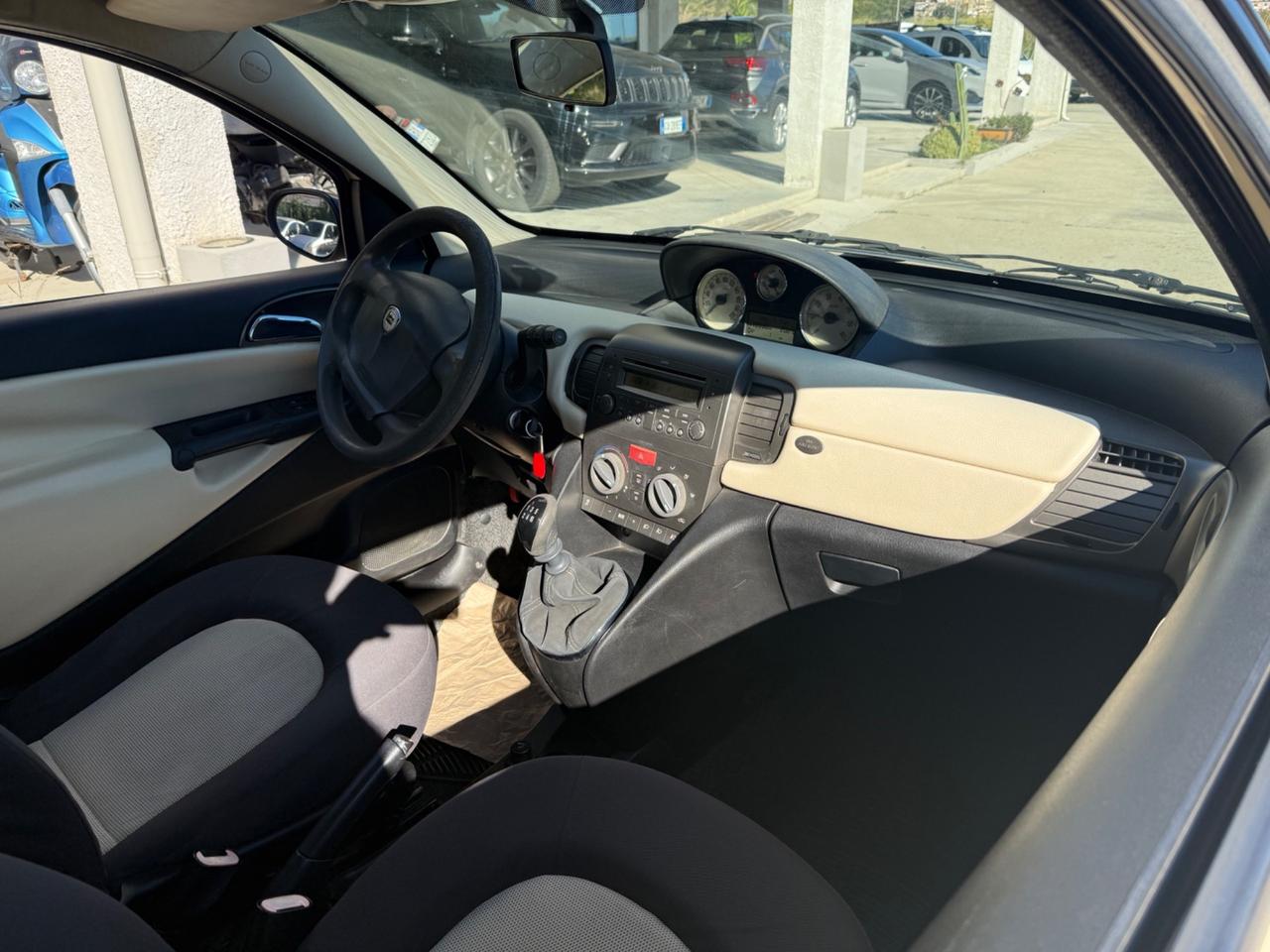 Lancia Ypsilon 1.2 Oro