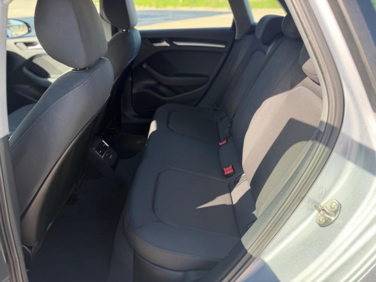 Audi A3 SPB 30 TDI S tronic Business