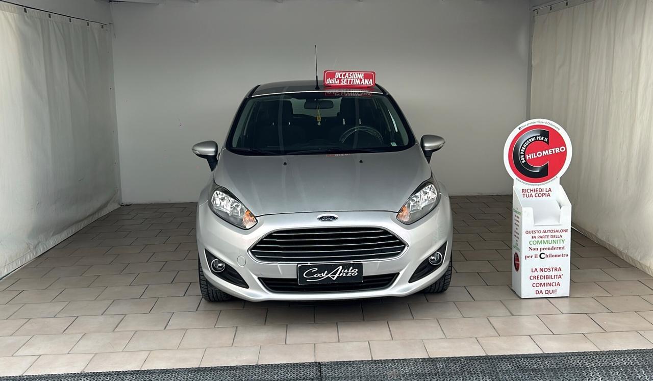 Ford Fiesta 1.5 TDCi 75 cv 2015 Neopatentati