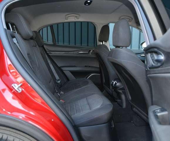 Alfa Romeo Stelvio 2.2 t Sport Tech Q4 190cv auto