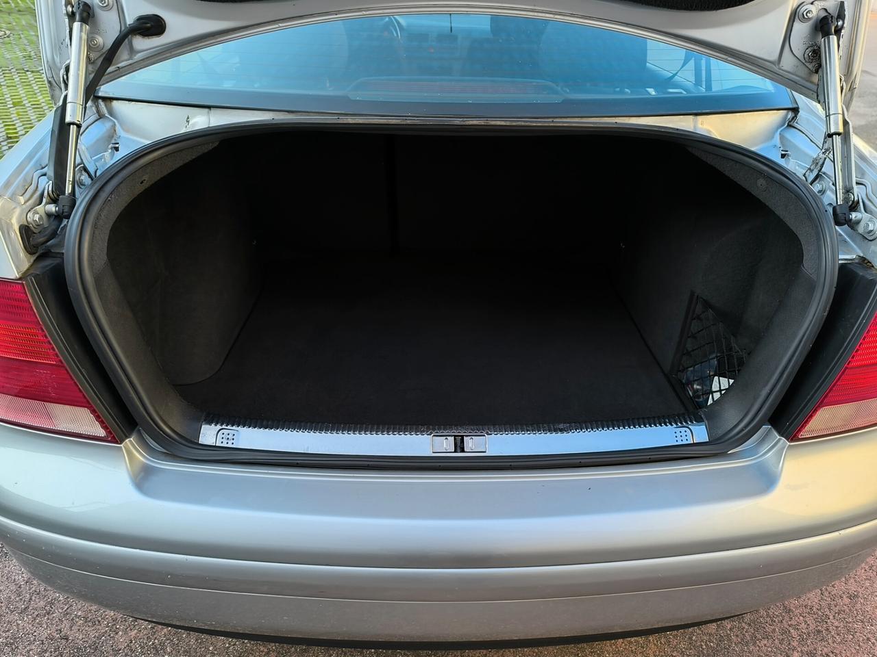 Volkswagen Bora 1.6 16V cat Trendline