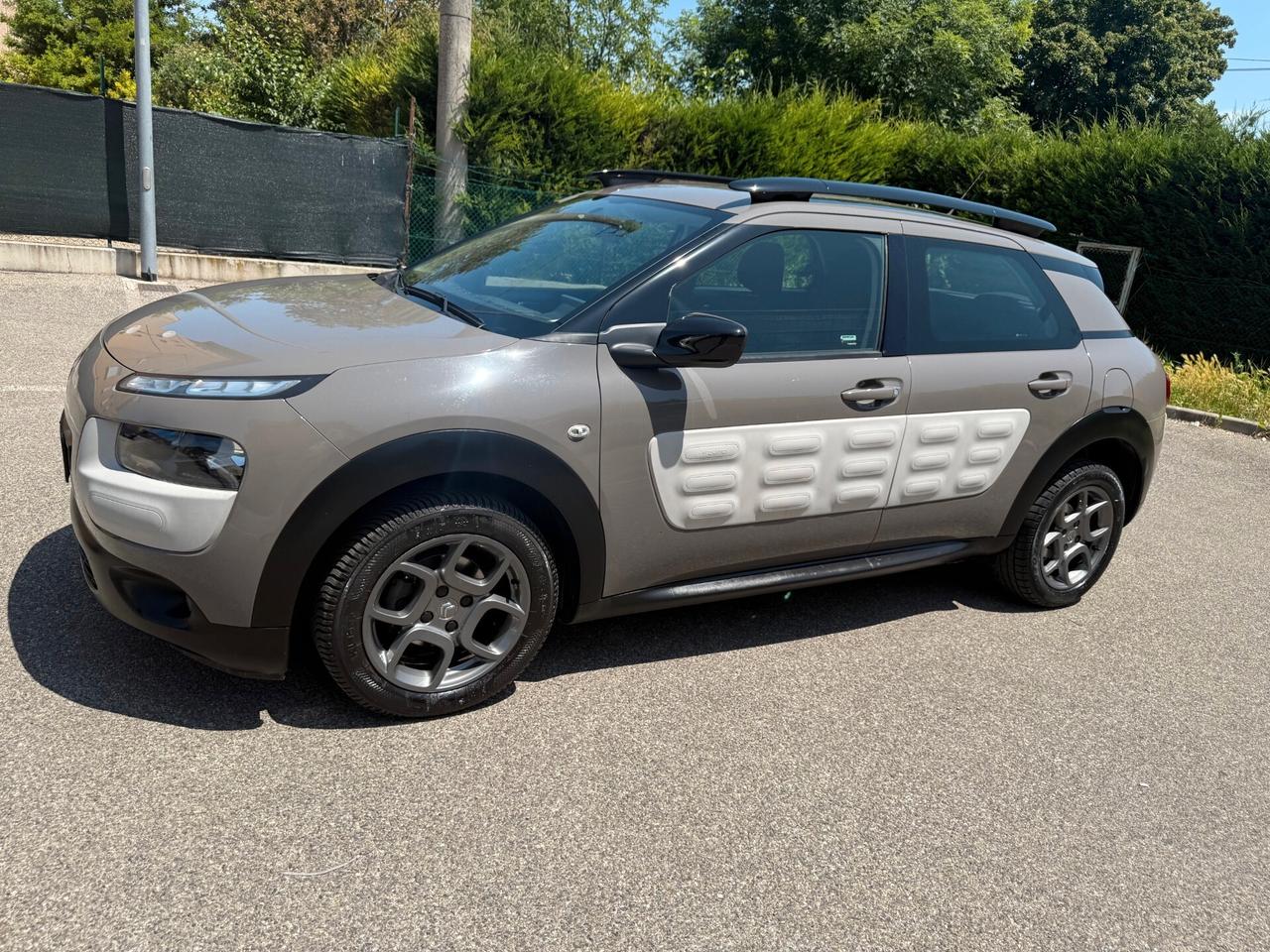 Citroen C4 Cactus 1.6 - NEOPATENTATI - 12 MESI DI GARANZIA -