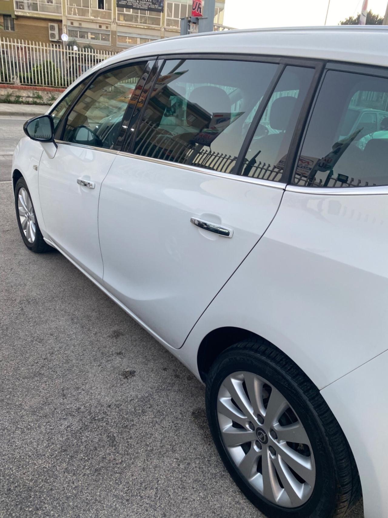 Opel Zafira 1.6 EcoM Fine 2012 Full 7 Posti