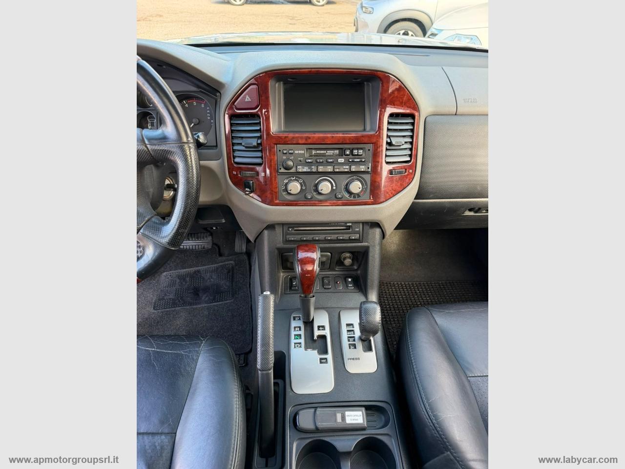 MITSUBISHI Pajero 3.2 16V DI-D 5p. GLS2 7 POSTI