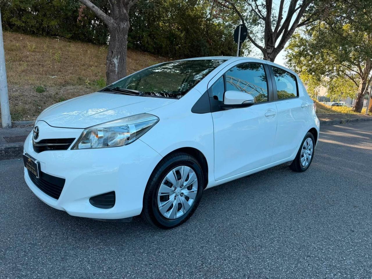 Toyota Yaris 1.0 5 PORTE LOUNGE GPL