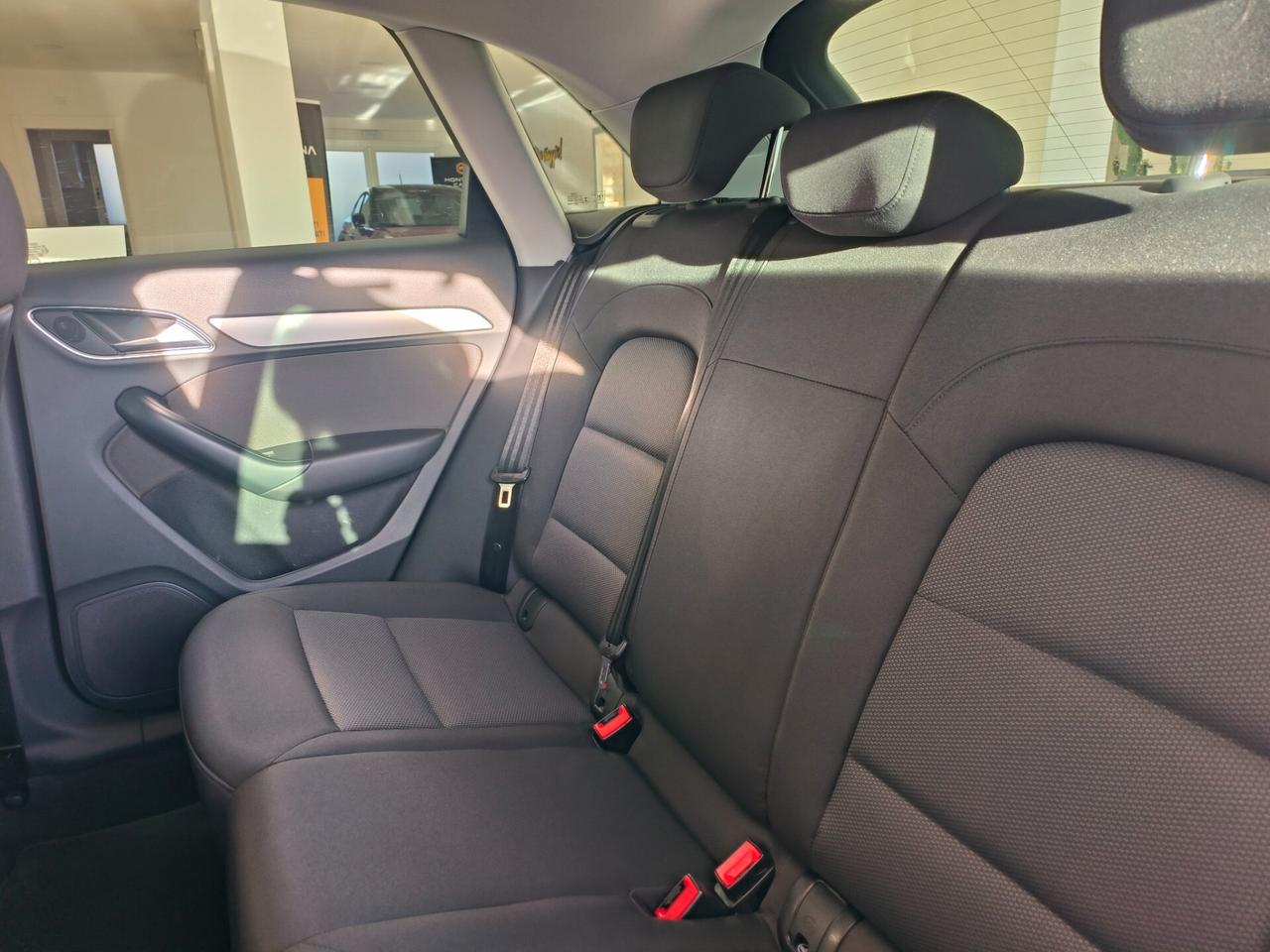 Audi Q3 35 TDI S tronic Business