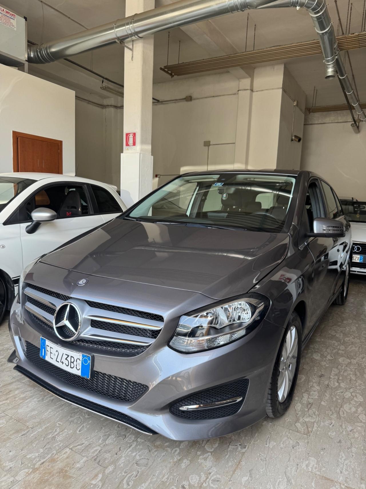 Mercedes-benz B 180 B 180 d Executive