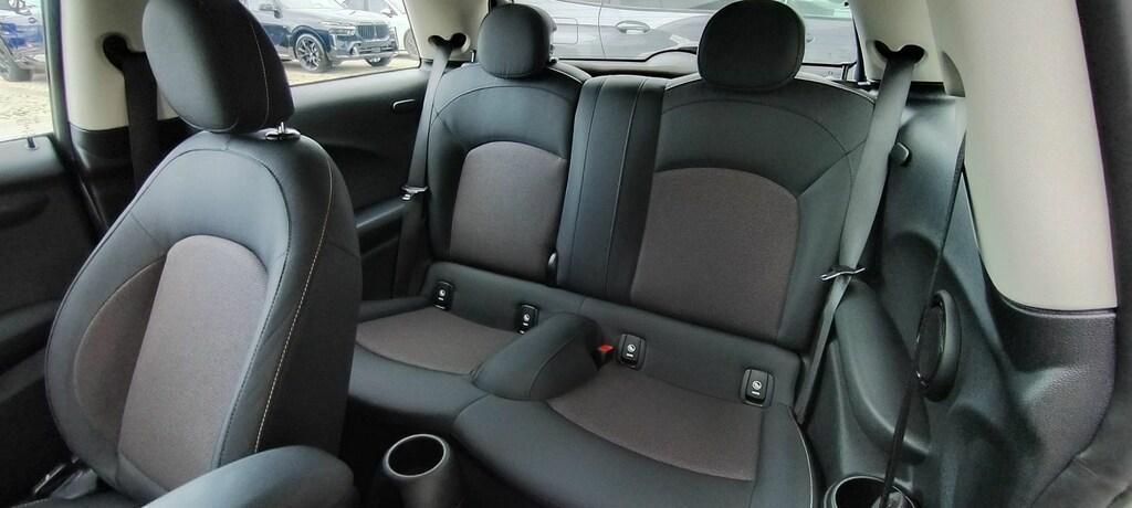 Mini Cooper D 1.5 D Cooper D Business XL DCT