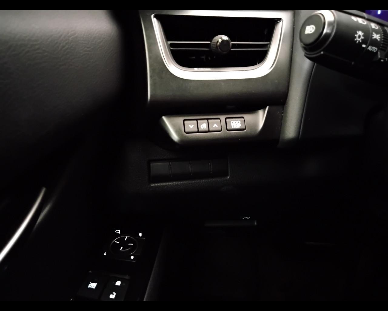 LEXUS UX 2019 - UX 250h 2.0 Premium 2wd cvt my20