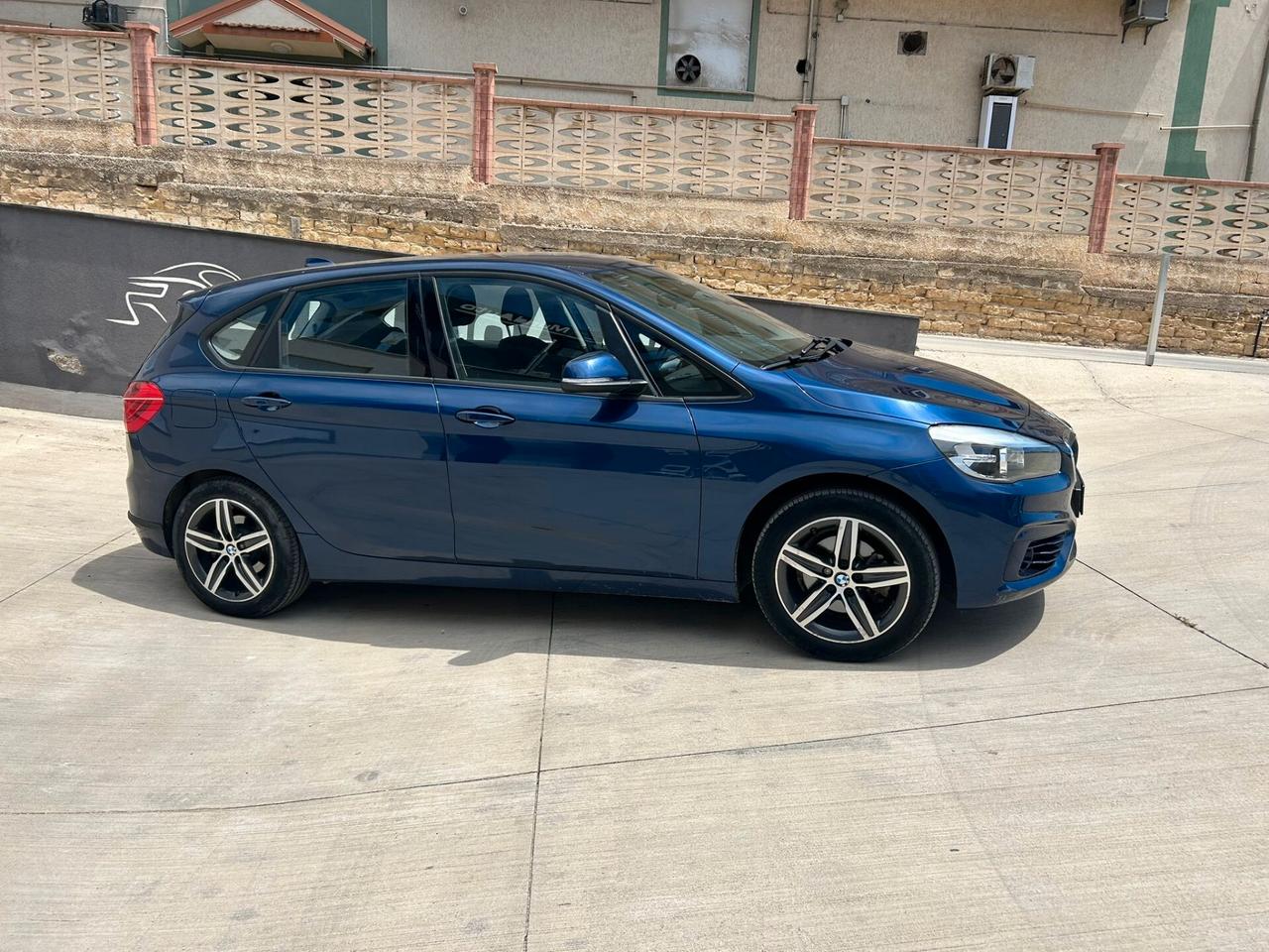 Bmw 2er Active Tourer 218d Active Tourer Advantage
