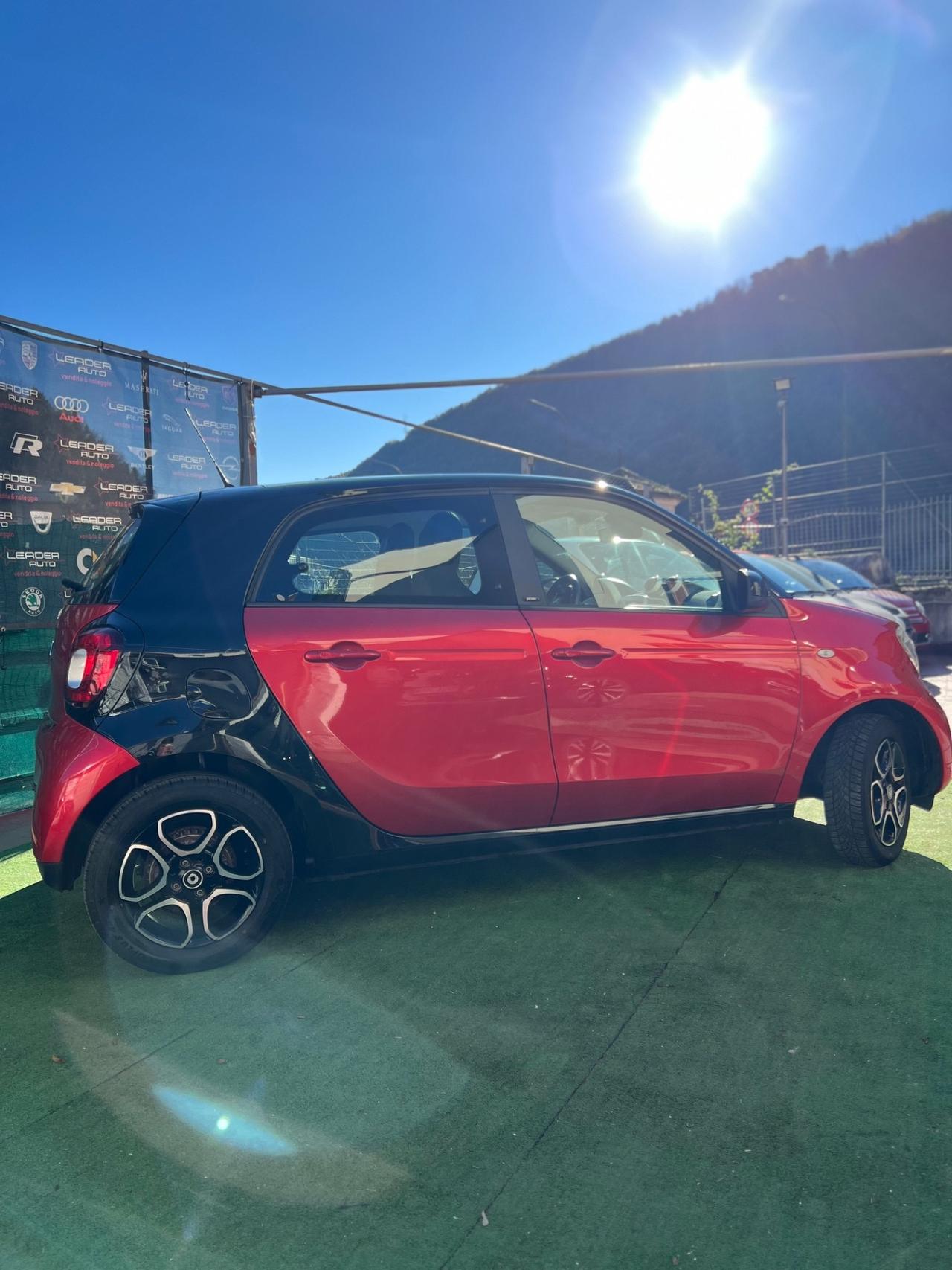 Smart ForFour 90cv TETTO/RETROCAMERA/BRACCIOLO