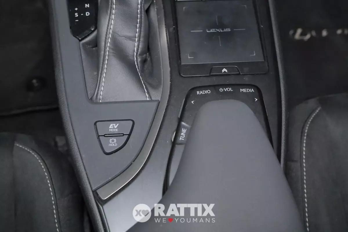 Lexus UX 250h 2.0 Hybrid Executive CVT 4WD