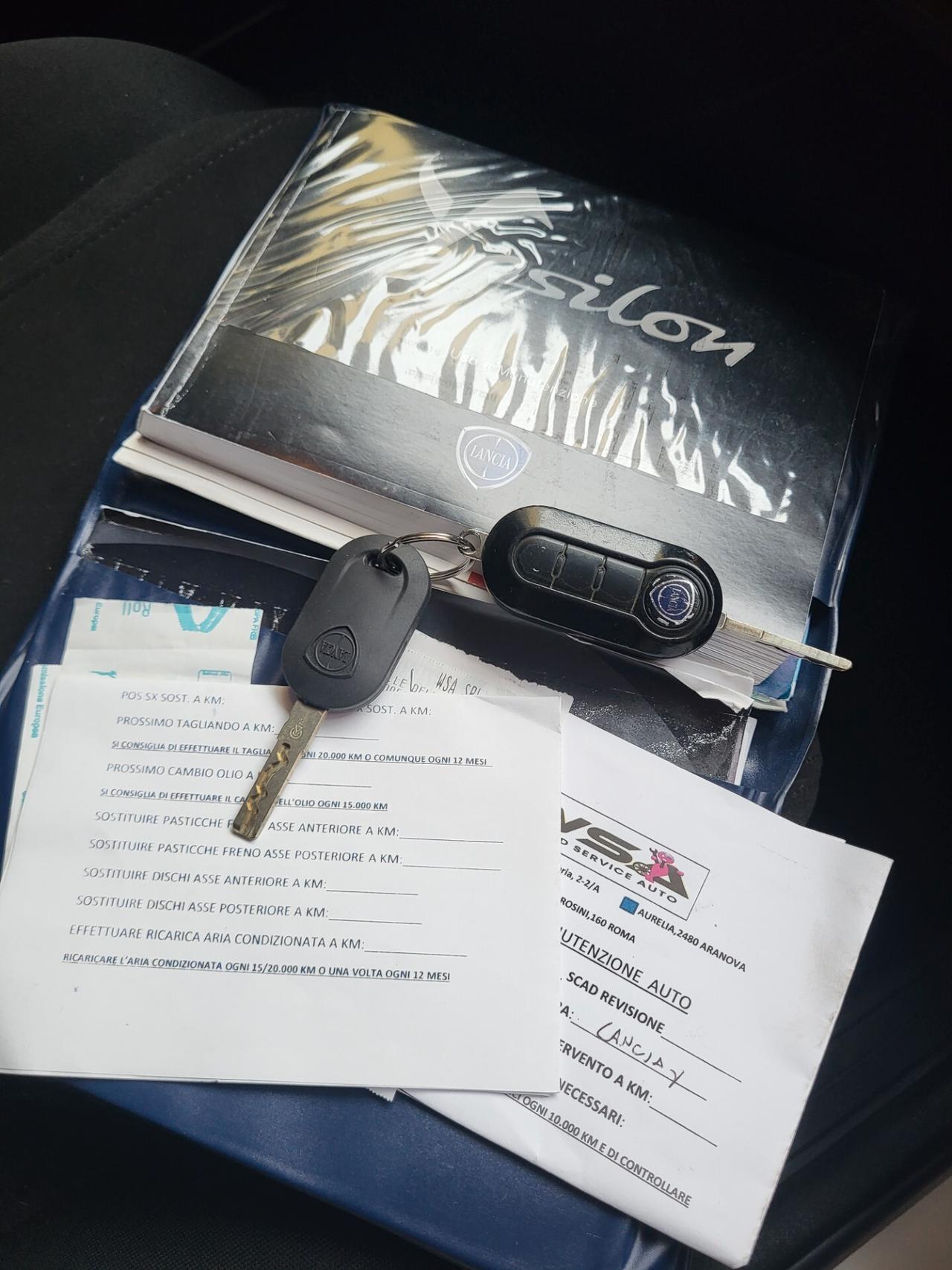 Lancia Ypsilon 1.2 69 CV 5 porte Gold