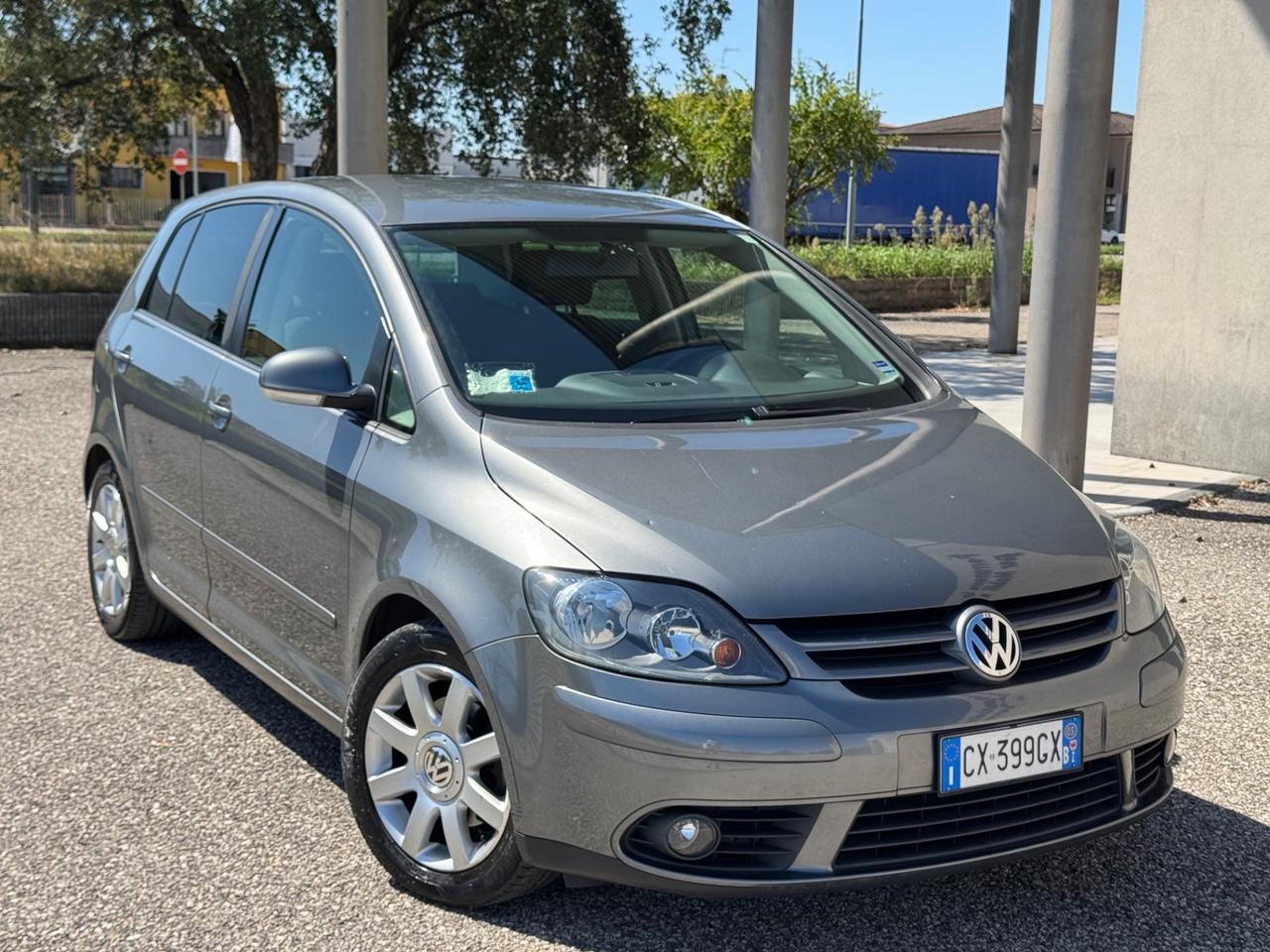 Volkswagen Golf 5 Plus 1.6 16V FSI Neopatentati