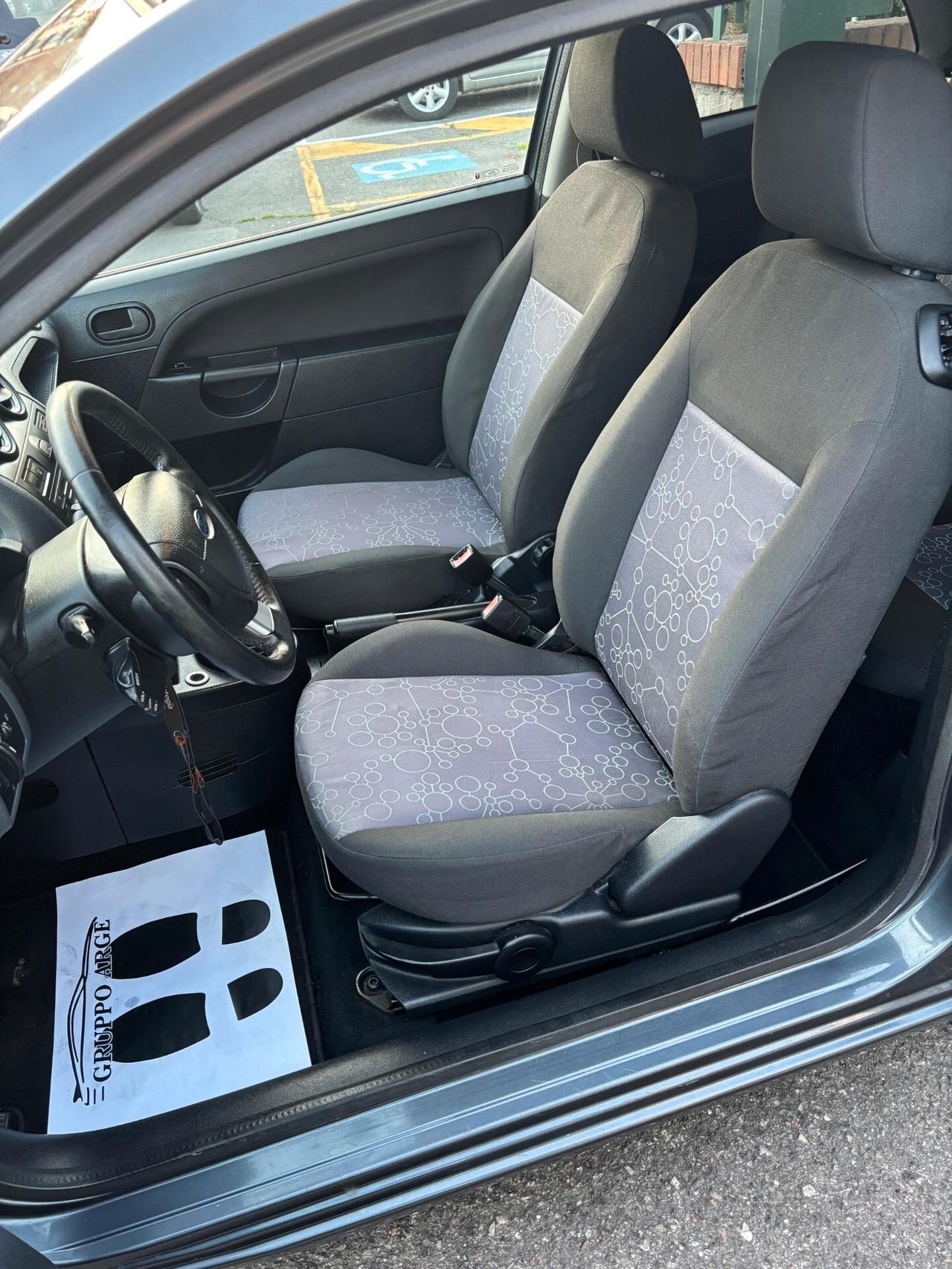 Ford Fiesta 1.2 16V 3p. Ghia