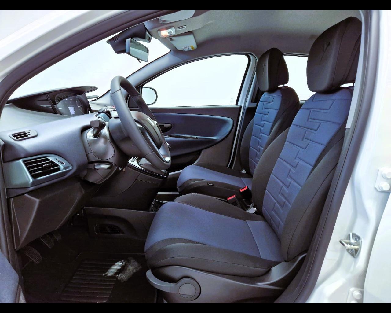 LANCIA Ypsilon III 2021 - Ypsilon 1.0 firefly hybrid Platino s&s 70cv
