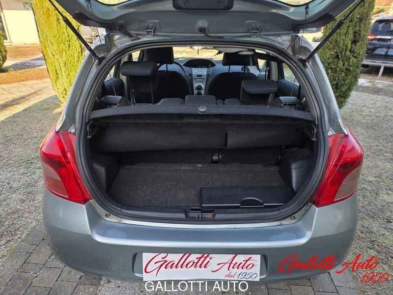 Toyota Yaris 1.3 5 porte