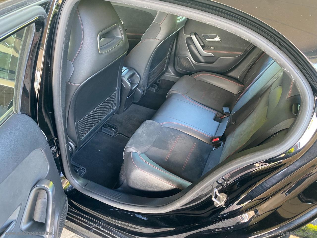 MERCEDES-BENZ A 180 d Automatic Premium