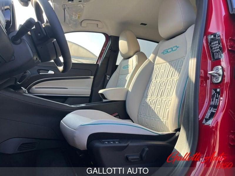 FIAT 600 1.2 Hybrid 110cv La Prima II