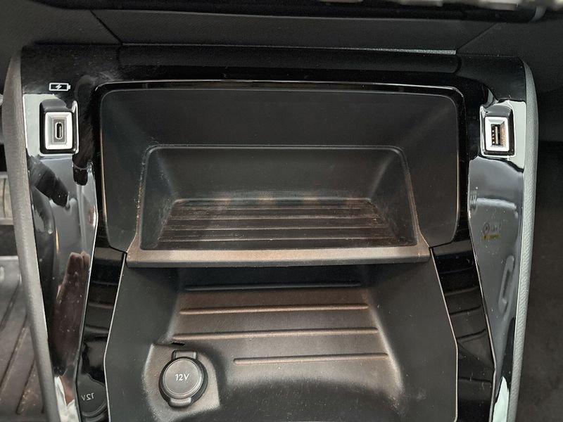Peugeot 208 Active Pack e 136cv