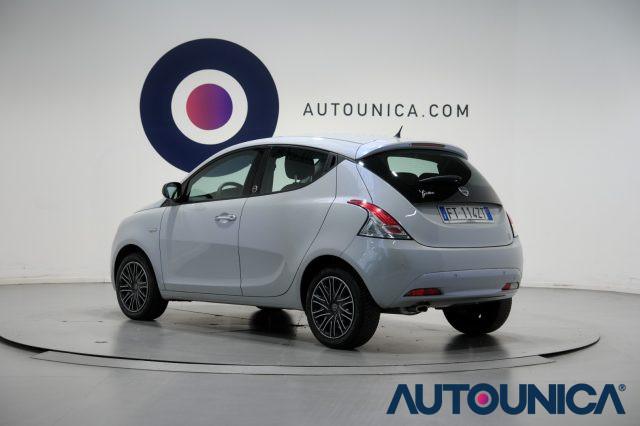 LANCIA Ypsilon 1.2 69 CV 5 PORTE GPL ECOCHIC GOLD NEOPATENTATI