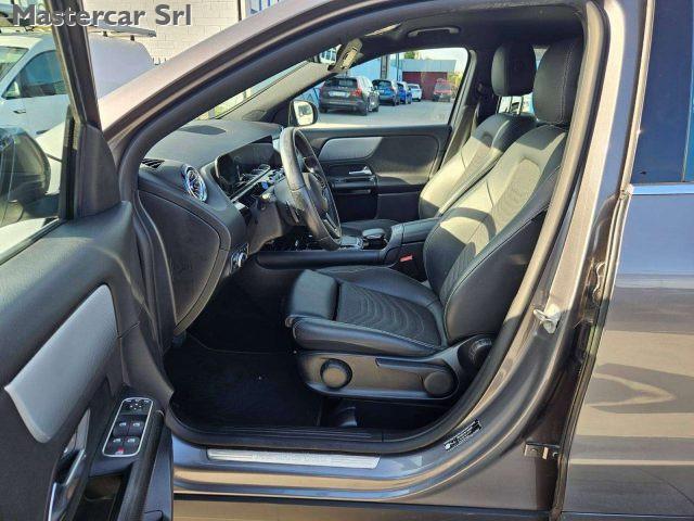 MERCEDES-BENZ GLA 250 GLA e phev (eq-power) Business Extra auto - GP698T