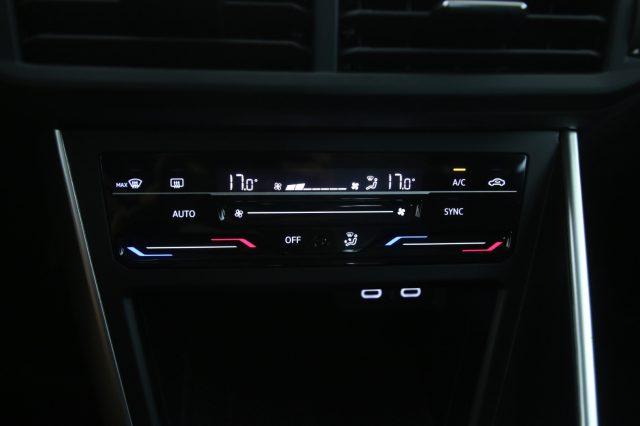 VOLKSWAGEN Polo 1.0 TSI Life / Neopatentati