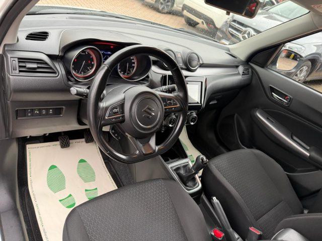 SUZUKI Swift 1.2 Hybrid Top