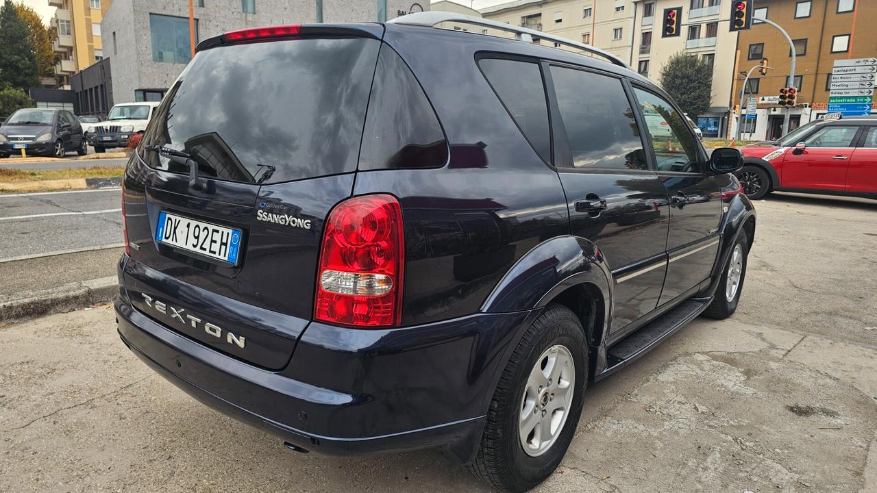 Ssangyong REXTON II 2.7 XVT AWD A/T Energy